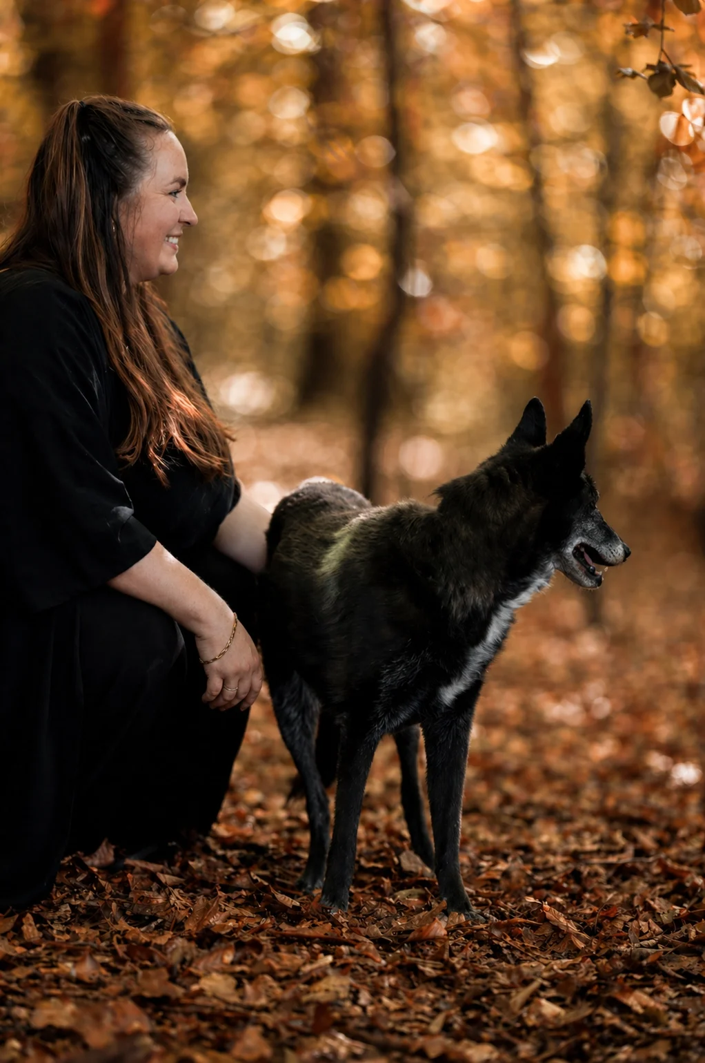 Nina von Dogflair mit Tierschutzhund